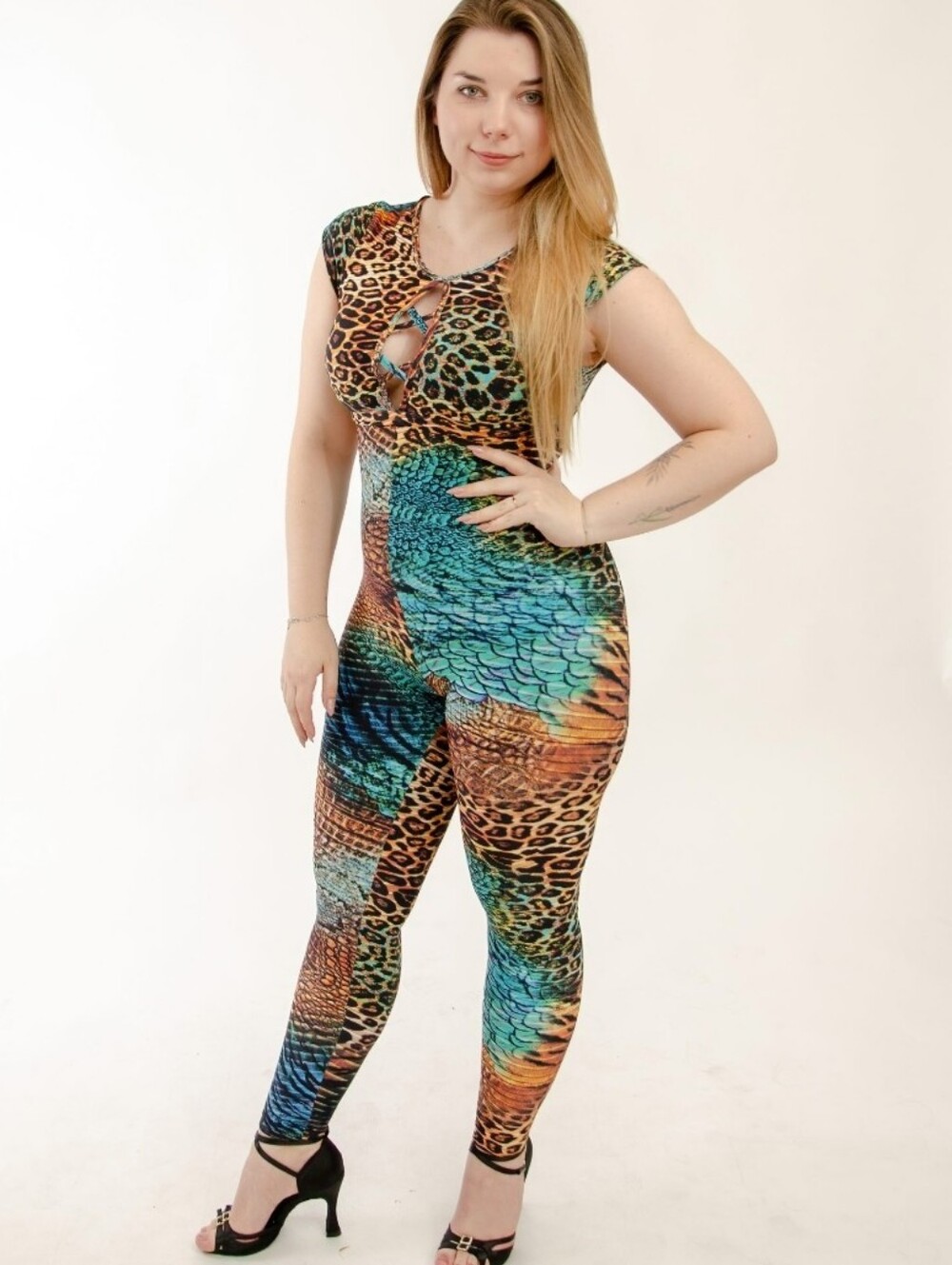 LURE FITNESS BRAZILIAN BODYSUIT ANIMAL PRINT CHEST PADDED CUTOUT SZ MEDIUM - Picture 3 of 15